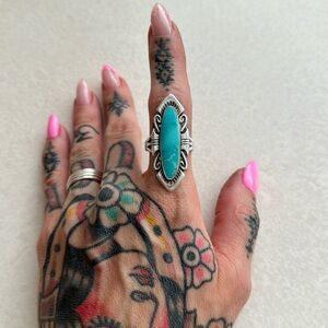 VINTAGE Turquoise & Silver Ring